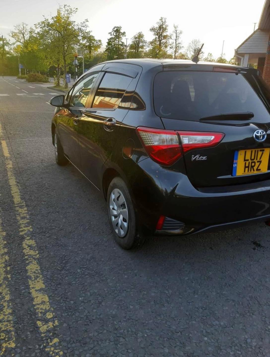 2017 Toyota Yaris - Image 8