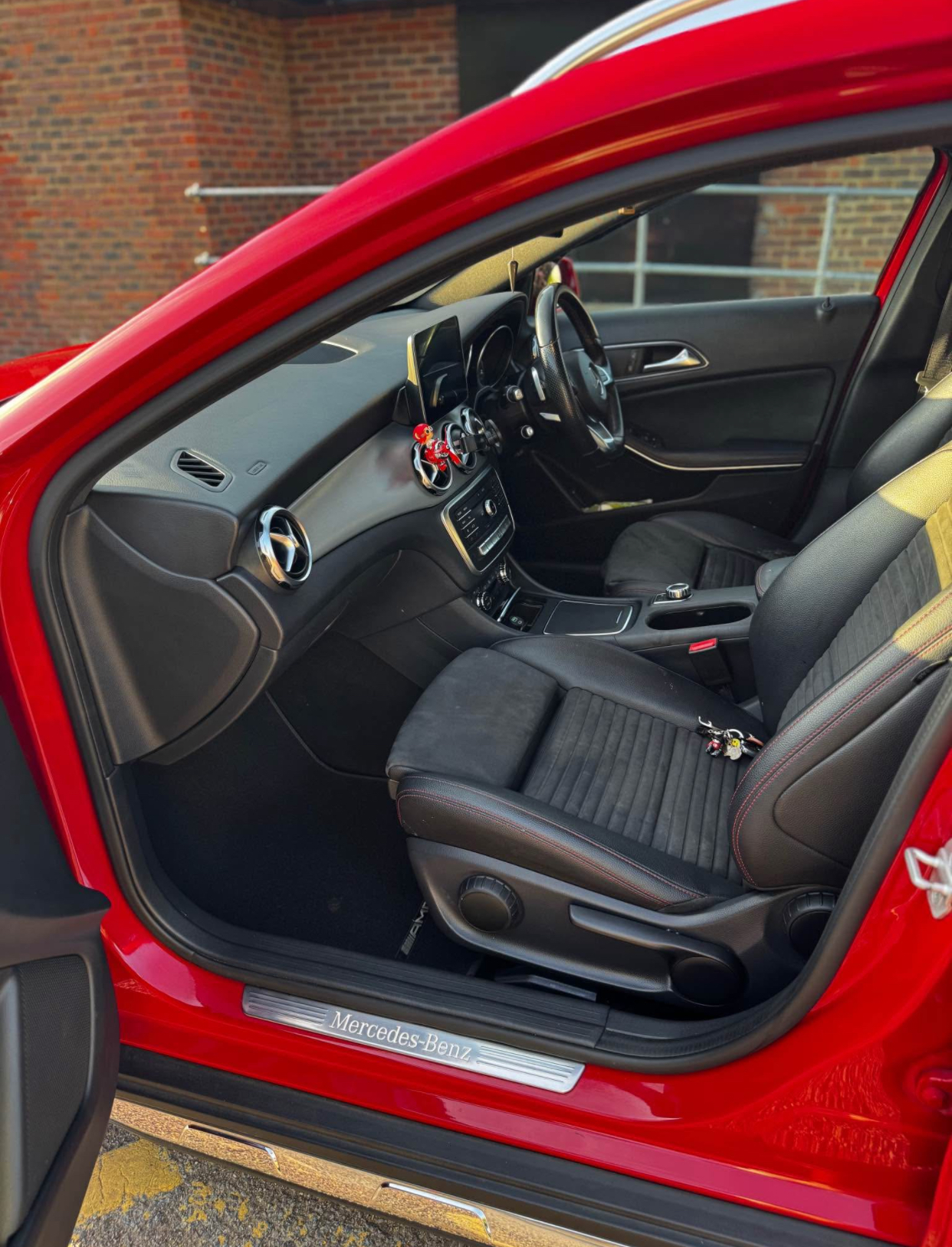 2017 Mercedes-Benz GLA 200d - Image 9