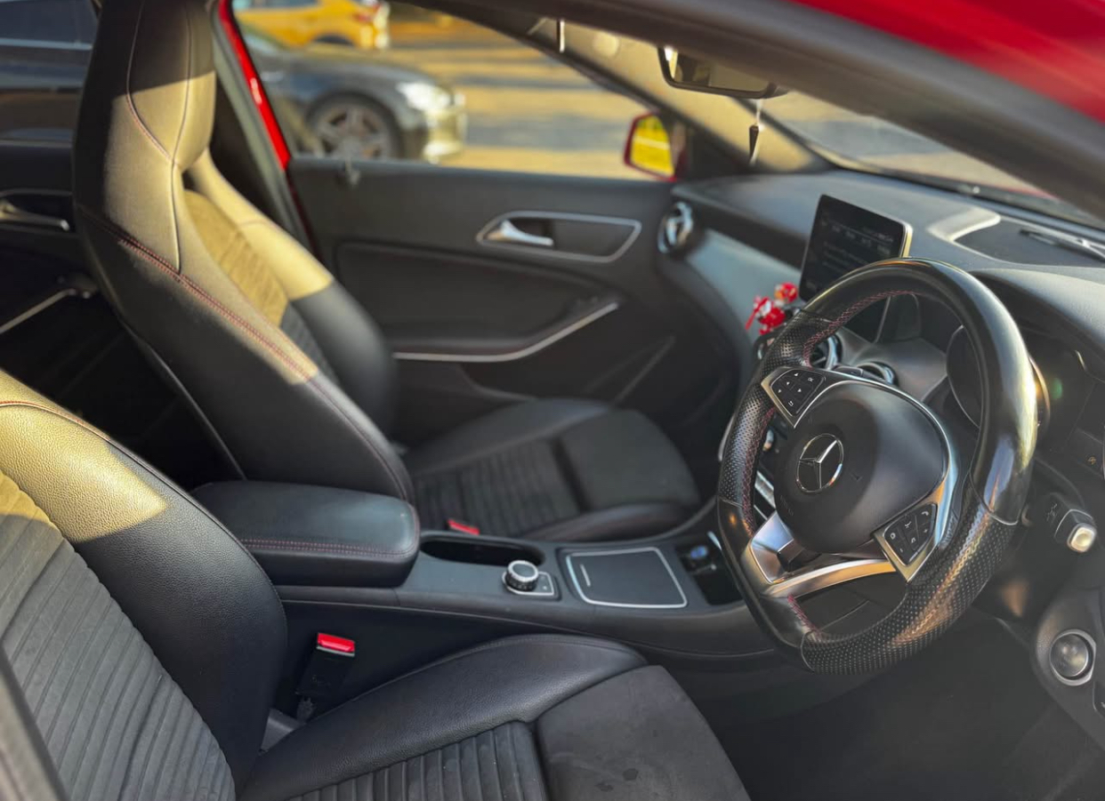 2017 Mercedes-Benz GLA 200d - Image 18